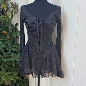 Dollskill
Cureent mood romper med nwt